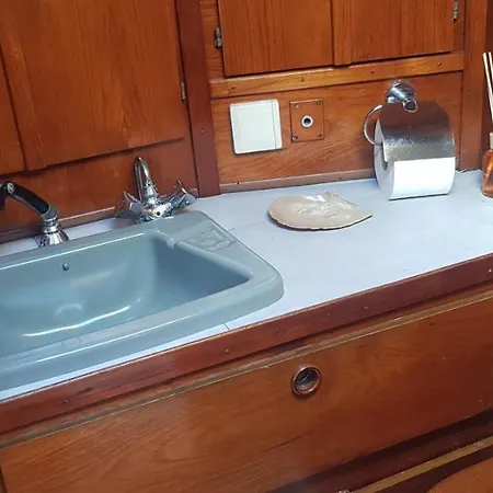 Quo Vadis Yacht
