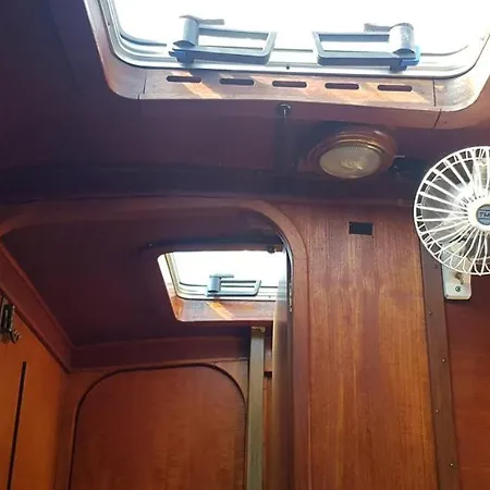 Quo Vadis Yacht *